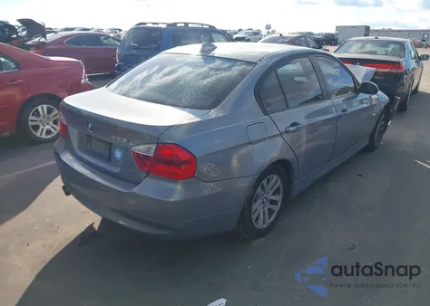 2006 BMW 325I z USA, uszkodzony, nr VIN WBAVB13516PT10393